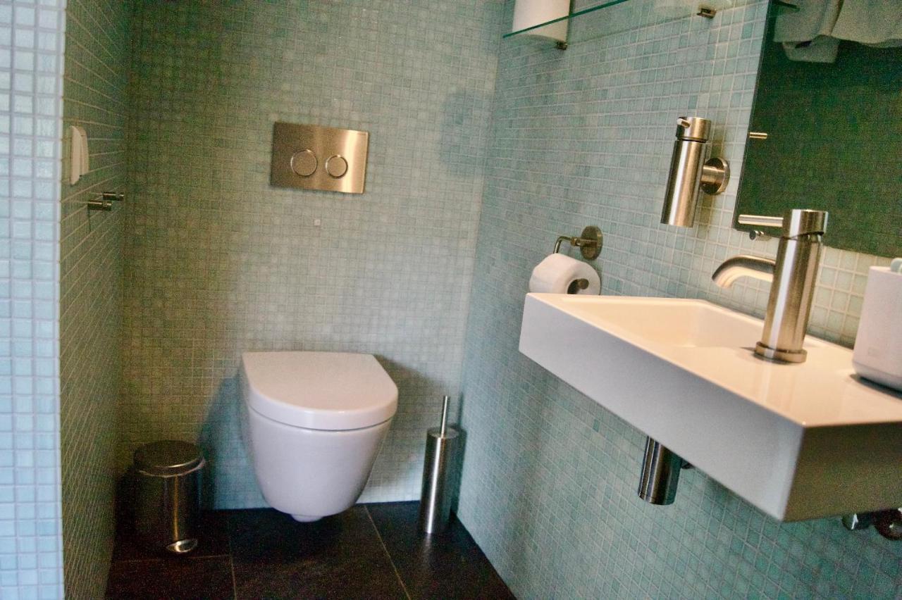 Room With A Few Amsterdam Exteriör bild